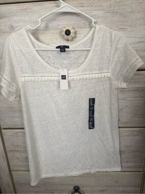 GAP White Scoop Neck Short Sleeve Tee with Trim